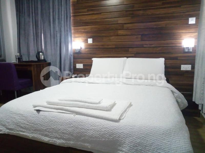 2 Bedroom Studio Apartment Flat Apartment For Shortlet Jenbewon